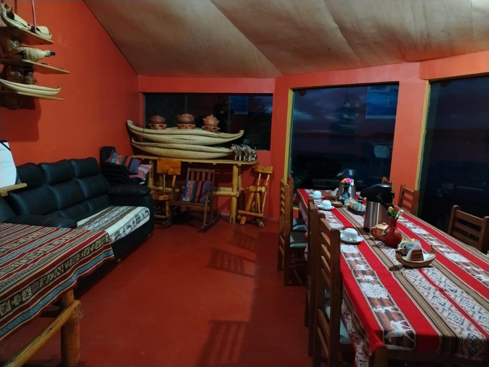 Luquina Utama Lodge Exterior photo